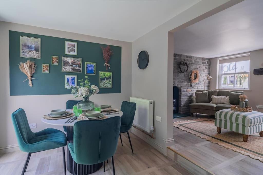 Cottage Cwtch Pontneddfechan ภายนอก รูปภาพ