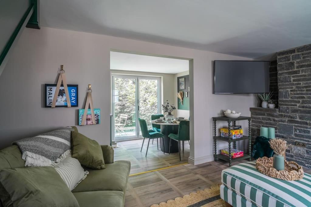 Cottage Cwtch Pontneddfechan ภายนอก รูปภาพ